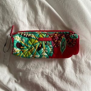 Vera Bradley- On a Roll Case in Rumba (discontinued pattern) New with tags!